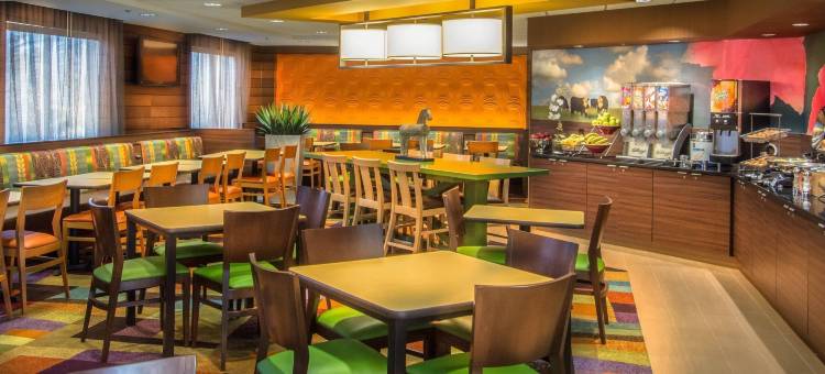 杜勒斯机场万枫套房酒店(Fairfield Inn & Suites at Dulles Airport)图片