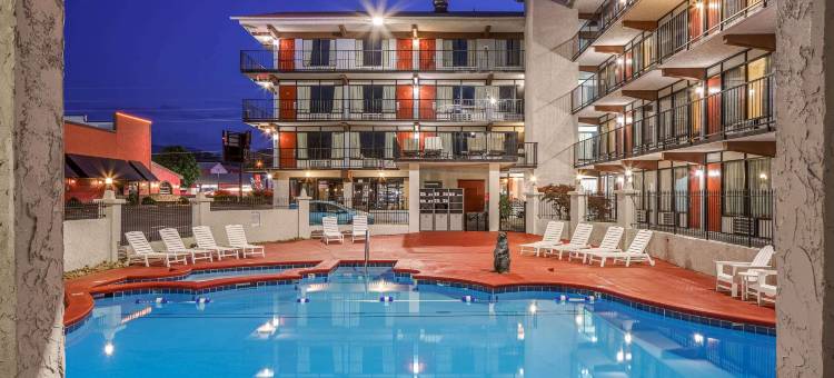 Americana Inn a Travelodge by Wyndham图片