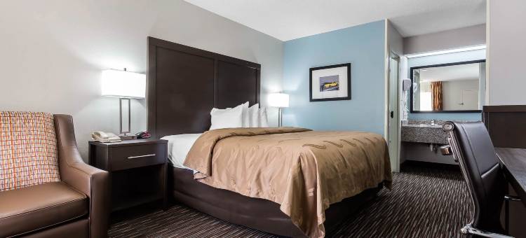 莱克诺曼穆尔斯维尔凯艺套房酒店(Quality Inn & Suites Mooresville-Lake Norman)图片