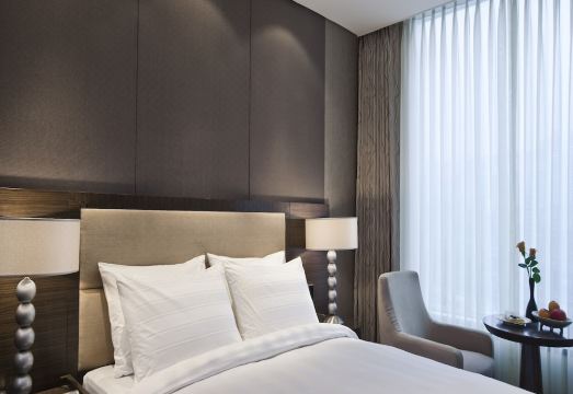 LOTTE CITY HOTEL MAPOHotel Overview