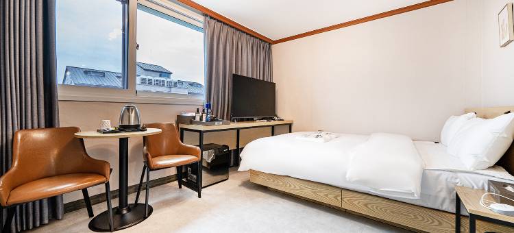 晋州江南987酒店(Jinju Gangnam 987 Hotel)图片