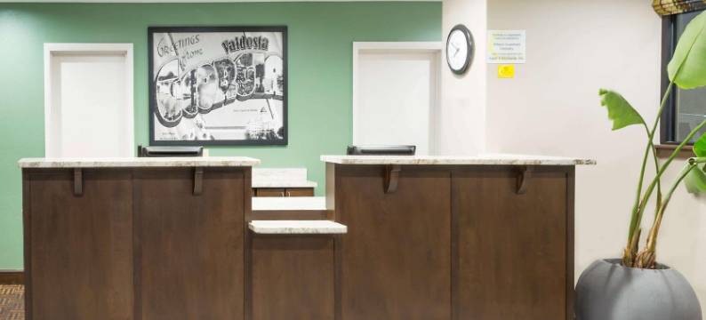 弗多斯塔-会议中心区速8酒店(Super 8 by Wyndham Valdosta GA I-75)图片