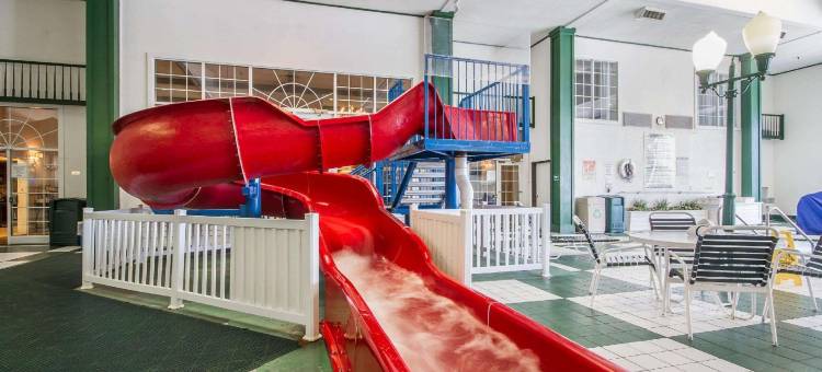 阿普尔顿机场舒适套房酒店(Comfort Suites Appleton Airport)图片