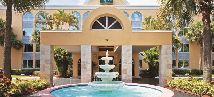 迪尔菲尔德海滩I-95拉昆塔温德姆套房酒店(La Quinta I-95 Deerfield Beach)图片