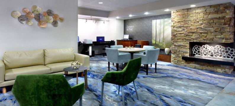 夏律第镇北部万枫酒店及套房(Fairfield Inn & Suites Charlottesville North)图片