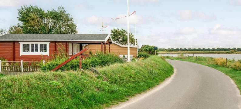 "Topi" - 15m from the Sea图片