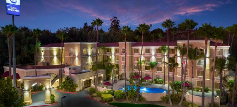 埃斯孔迪多贝斯特韦斯特酒店(Best Western Escondido Hotel)图片