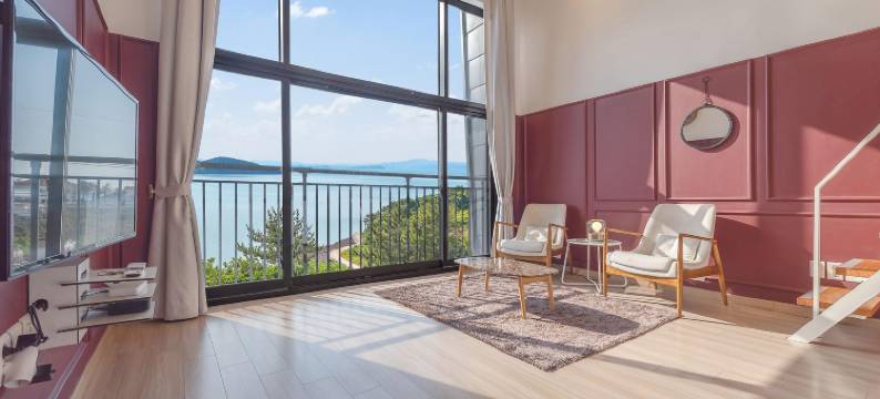 Seollem Onsu Swimmingpool Pension图片