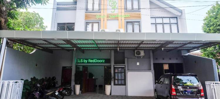 乌尔班维尤格里亚乔戈卡里扬酒店-红多兹旗下(Urbanview Griya Jogokaryan by RedDoorz)图片