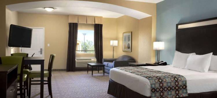 冈萨雷斯温德姆戴斯套房酒店(Days Inn & Suites by Wyndham Gonzales TX)图片