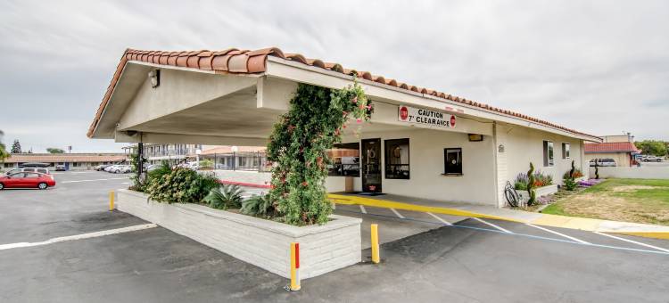 加利福尼亚曼特卡 6 号汽车旅馆(Motel 6 Manteca, CA)图片