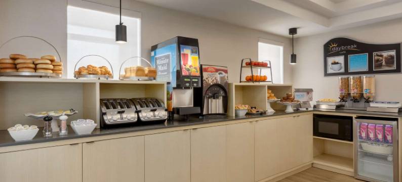 西多伦多密西沙加戴斯酒店(Days Inn by Wyndham Toronto West Mississauga)图片