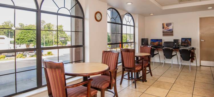 田纳西金斯波特 6 号汽车旅馆(Motel 6 Kingsport, TN)图片