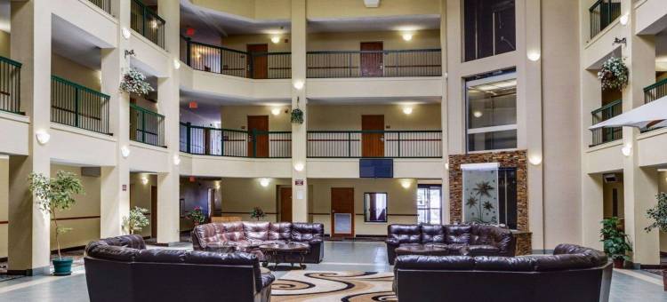 巴吞鲁日东品质套房酒店-德纳姆斯普林斯(Quality Suites Baton Rouge East - Denham Springs)图片