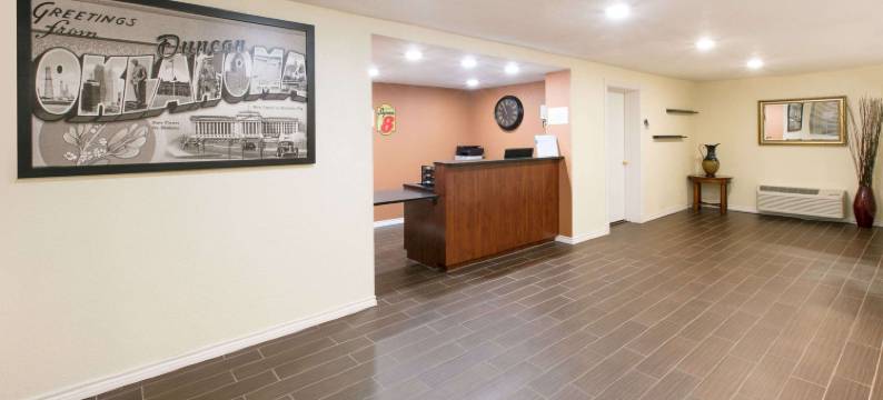 邓肯速8酒店(Super 8 by Wyndham Duncan)图片