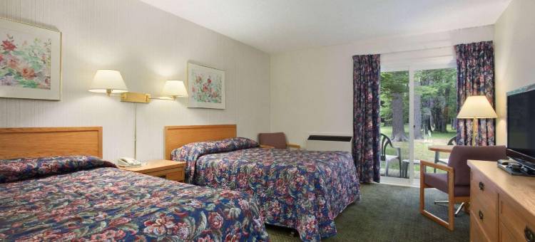 布雷斯桥Travelodge by Wyndham酒店(Travelodge by Wyndham Bracebridge)图片