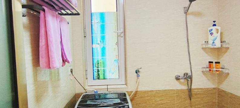 东疆港海景房邻海小宿公寓(宁夏道分店)图片