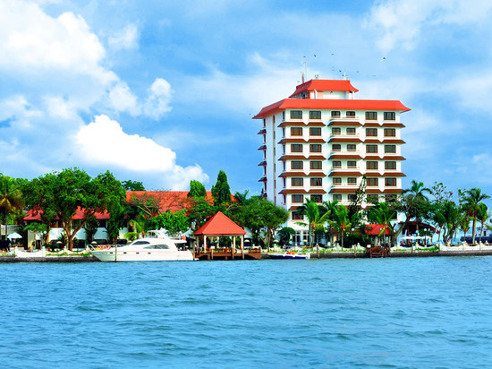 柯钦泰姬马拉巴尔度假酒店