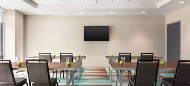 西密尔沃基希尔顿惠庭酒店(Home2 Suites by Hilton Milwaukee West)图片