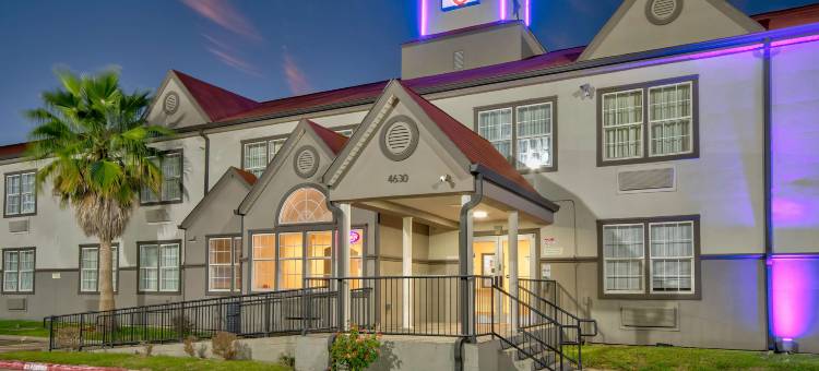 德克萨斯斯塔福德 - 西南休士顿 - 舒格兰 6 号汽车旅馆(Motel 6 Stafford, TX – SW Houston - Sugarland)图片