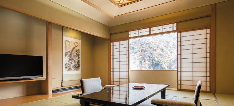 源泉汤之宿紫翠亭(Shisuitei)图片