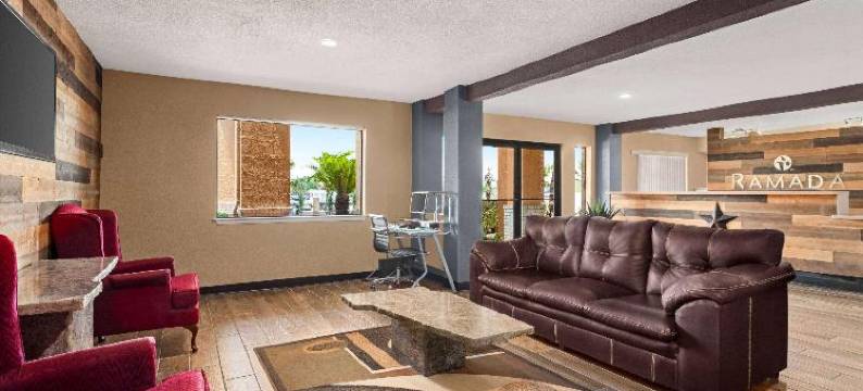 温德姆华美达圣安东尼奥海洋世界/拉克兰空军基地附近酒店(Ramada by Wyndham San Antonio Near SeaWorld/Lackland AFB)图片