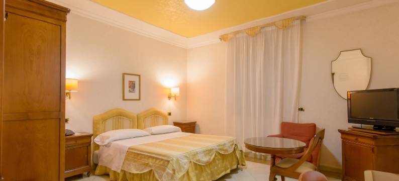 马里亚诺IV皇宫酒店(Mariano IV Palace Hotel)图片