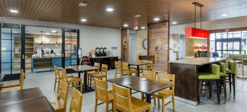 夏洛茨维尔UVA丽怡酒店(Country Inn & Suites by Radisson, Charlottesville-UVA, VA)图片