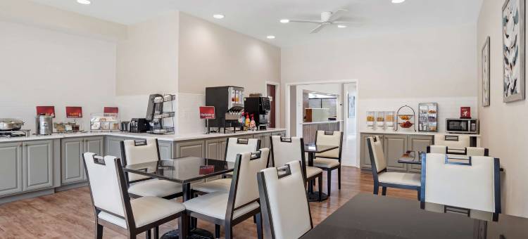 双河贝斯特韦斯特优质套房酒店(Best Western Plus Two Rivers Hotel  Suites)图片