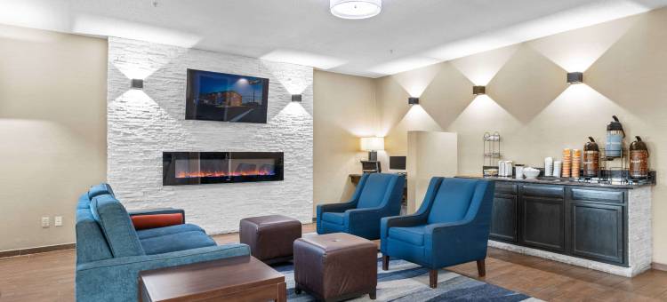 舒适酒店霍巴特-梅里尔维尔 I-65(Comfort Inn Hobart-Merrillville I-65)图片