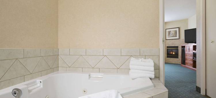 Travelodge by Wyndham Strathmore图片