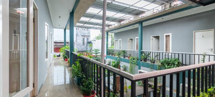 Safaraz Garden Near Galaxy Bekasi Mitra RedDoorz图片