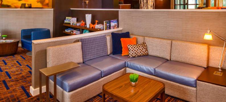 维珍利亚诺福克海滩万怡酒店(Courtyard Virginia Beach Norfolk)图片