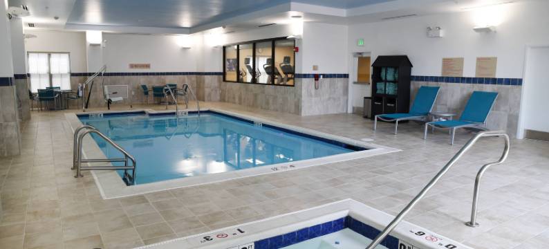 劳伦斯市中心TownePlace Suites酒店(TownePlace Suites Lawrence Downtown)图片