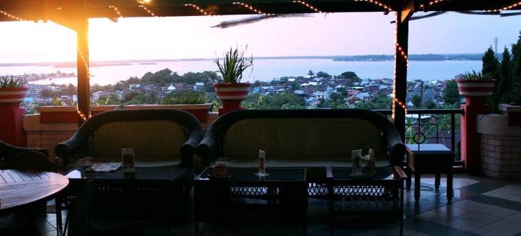 萨特里亚维萨塔酒店(Hotel Satria Wisata)图片