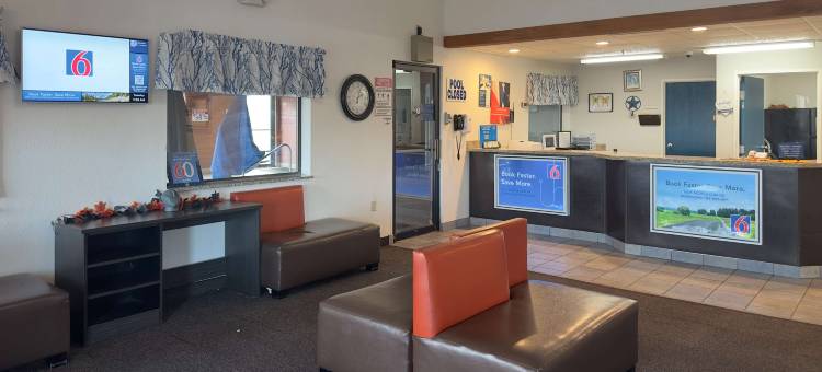 滑铁卢6号汽车旅馆(Motel 6 Waterloo, IA)图片