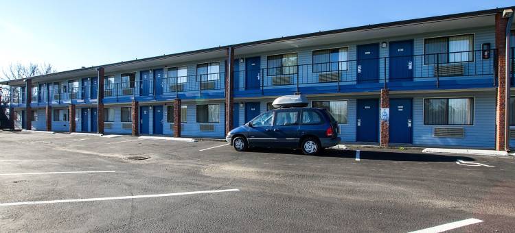 温德姆华东速 8 酒店(Super 8 by Wyndham Vancouver East)图片