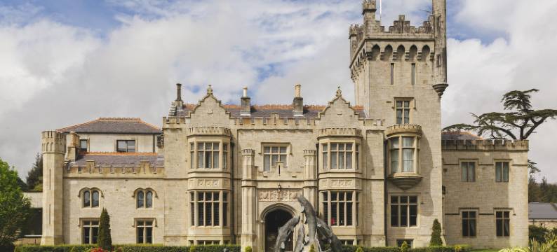 鲁赫爱斯基城堡酒店(Lough Eske Castle)图片