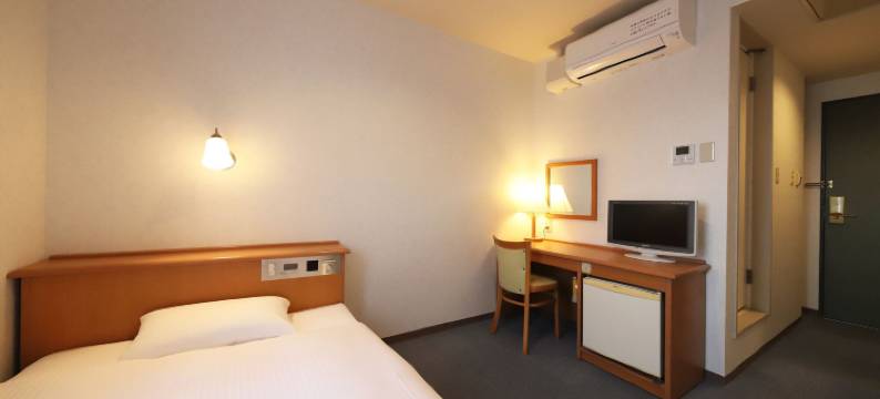 高冈站前微笑酒店(Smile Hotel Takaoka Ekimae)图片