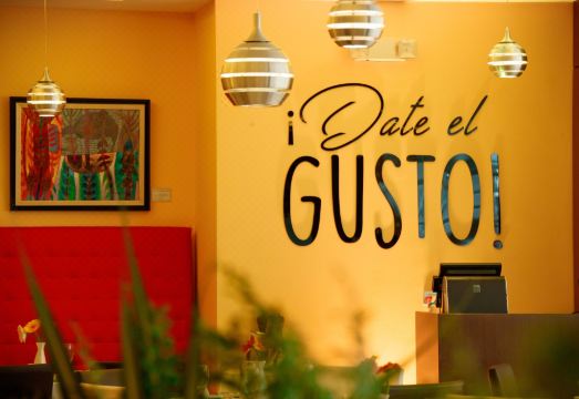 Hotel Ciudad de David Hotel Overview