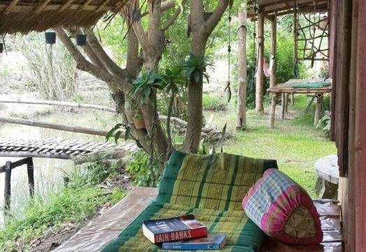 Rainbow House Pai Hotel Overview