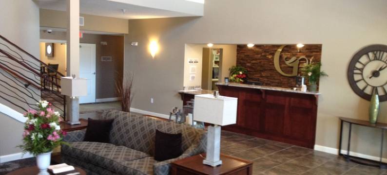 格伦伍德格兰德斯德套房酒店(GrandStay Hotel & Suites - Glenwood)图片