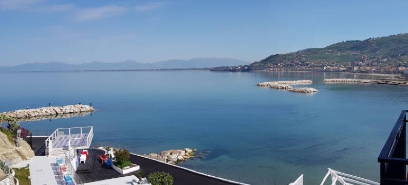 维斯塔玛瑞尔套房民宿(B&B Vistamare Suite)图片