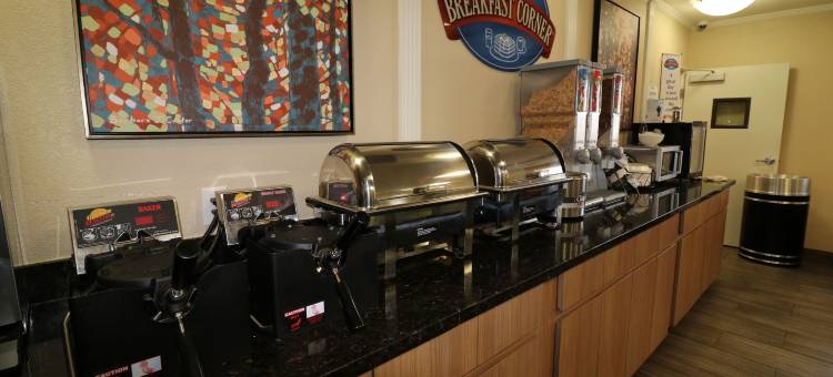 奥德萨呗盟套房酒店(Baymont by Wyndham Odessa)图片