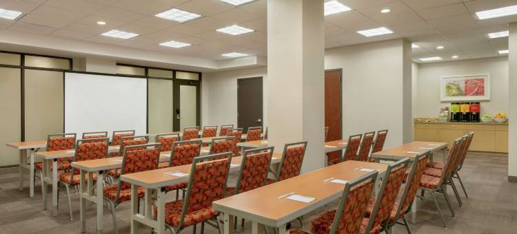 纽约长岛市/曼哈顿景观希尔顿惠庭酒店(纽约州)(Home2 Suites by Hilton New York Long Island City/Manhattan View)图片