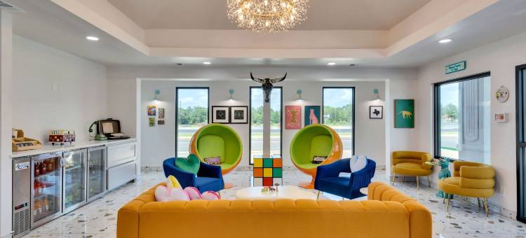 麦科伊酒店 - 艺术，酒精，游泳社会(Hotel McCoy - Art, Libations, Pool Society)图片