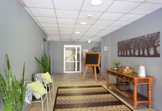 Rocklea International Motel Hotel Overview