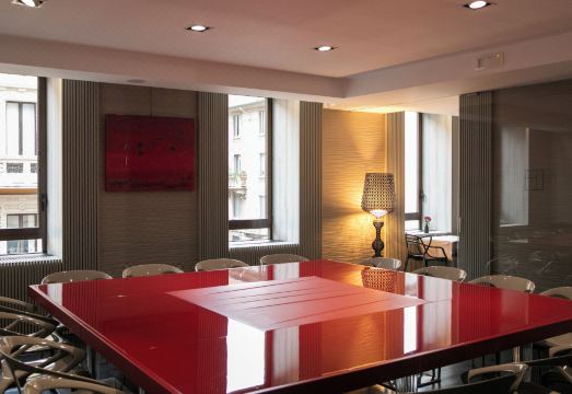 10 Keys Milano Hotel Overview