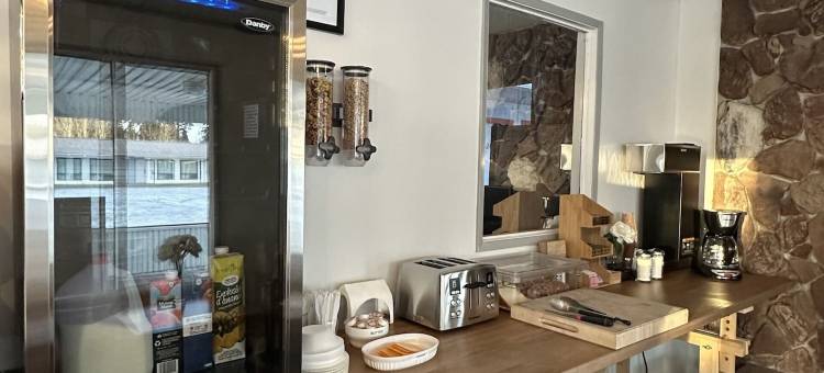 雷德森豪生精选温德姆酒店(Howard Johnson by Wyndham Edson)图片