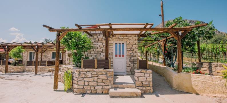 Acro科林斯湾公寓(Acrocorinth Apartments)图片